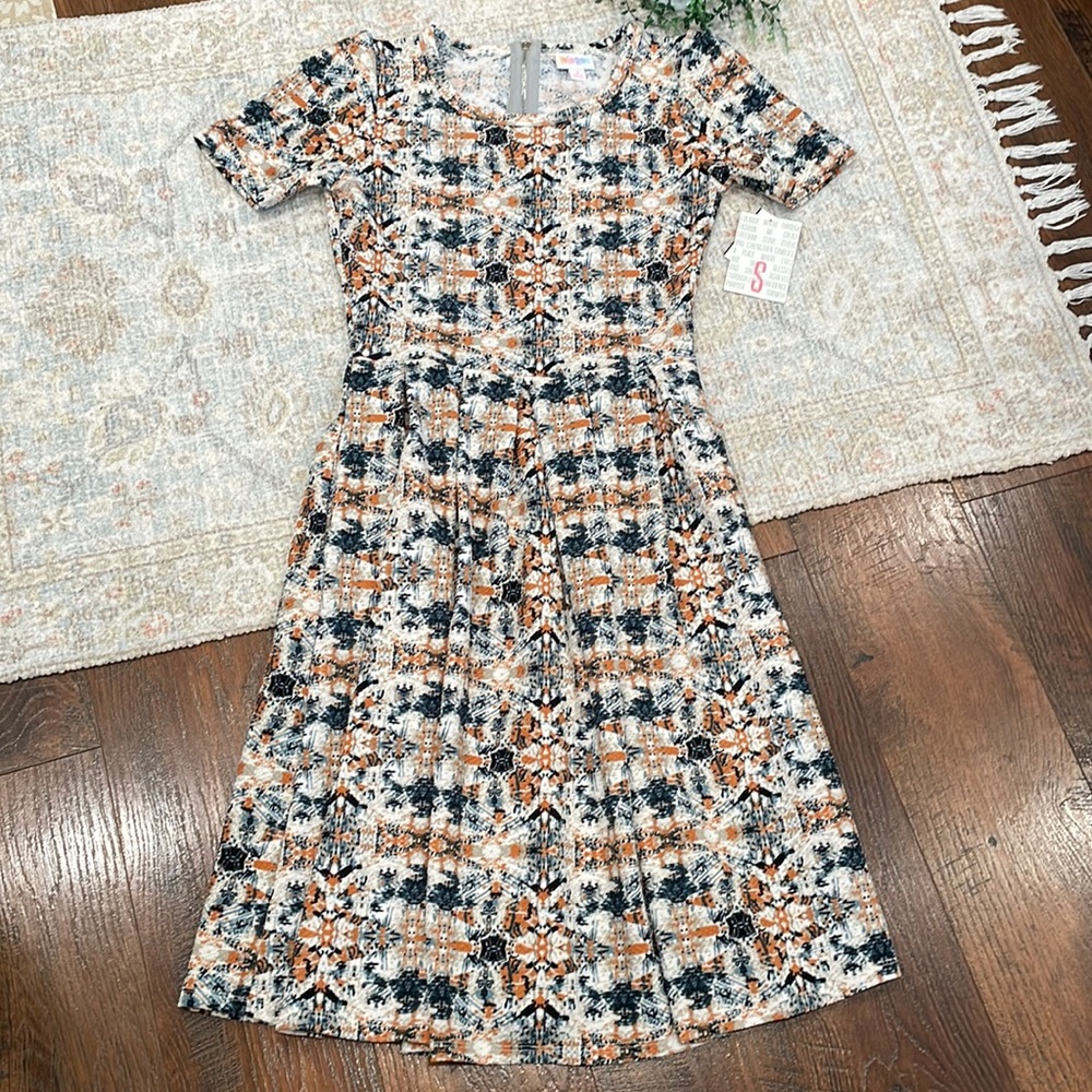 LuLaRoe Amelia dress